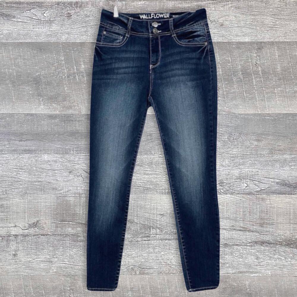 Wallflower The Flirty Curvy Skinny Ankle Jeans Womens 2 / 3 (26X26) High Rise